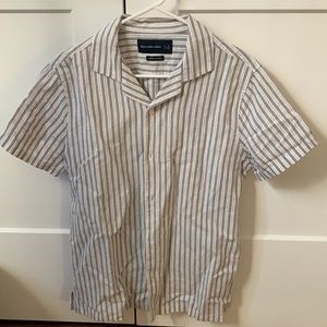 Mens short sleeve camp collar button up